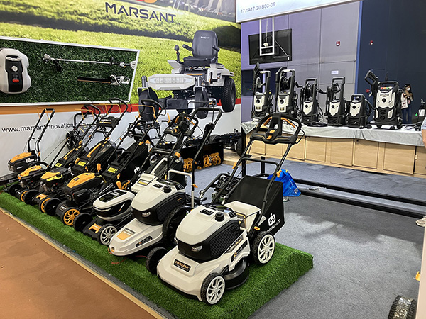 cc0551571d340db3a3e765a3d4b8c8e5